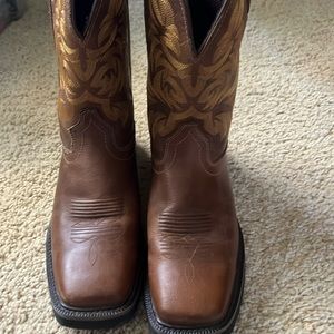 Like New Mens Justin Square toeWorkBoot (Cowboy Boot)